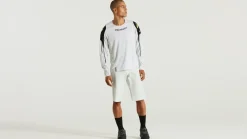 Specialized Gravity Shorts><noscript><img width=