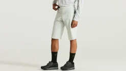 Specialized Gravity Shorts><noscript><img width=