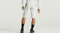 Specialized Gravity Shorts><noscript><img width=