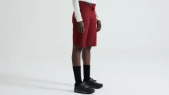 Specialized Gravity Shorts><noscript><img width=