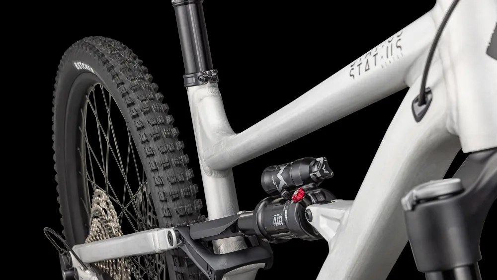 Specialized STATUS 2 140> Trail·Status