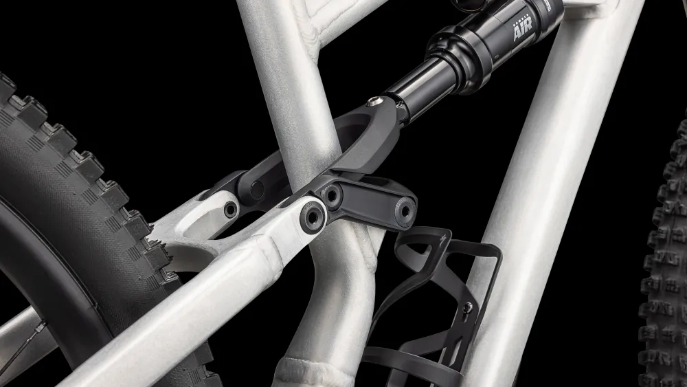 Specialized STATUS 2 140> Trail·Status