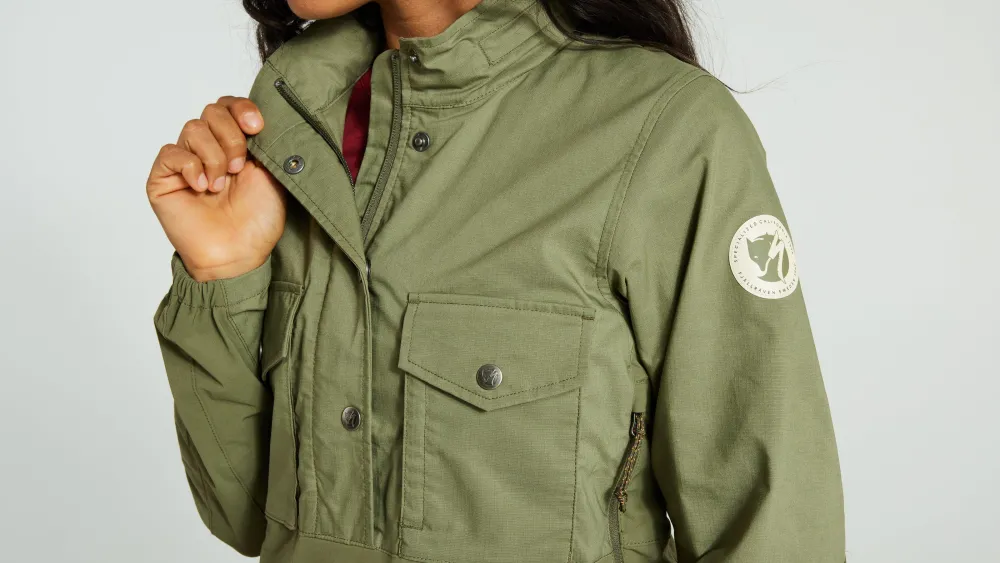 Specialized Women's /Fjällräven Räven Anorak>Women Women's Tops·Jackets & Vests